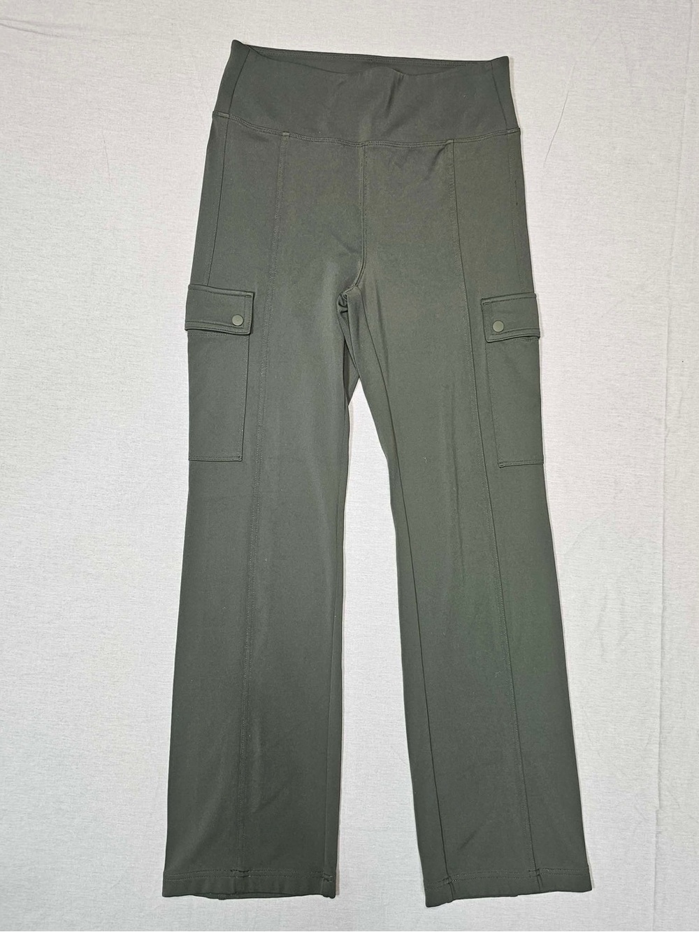 #372 Athleta Delancey Straight Cargo Pants Size S – Olive Green Utility Stretch